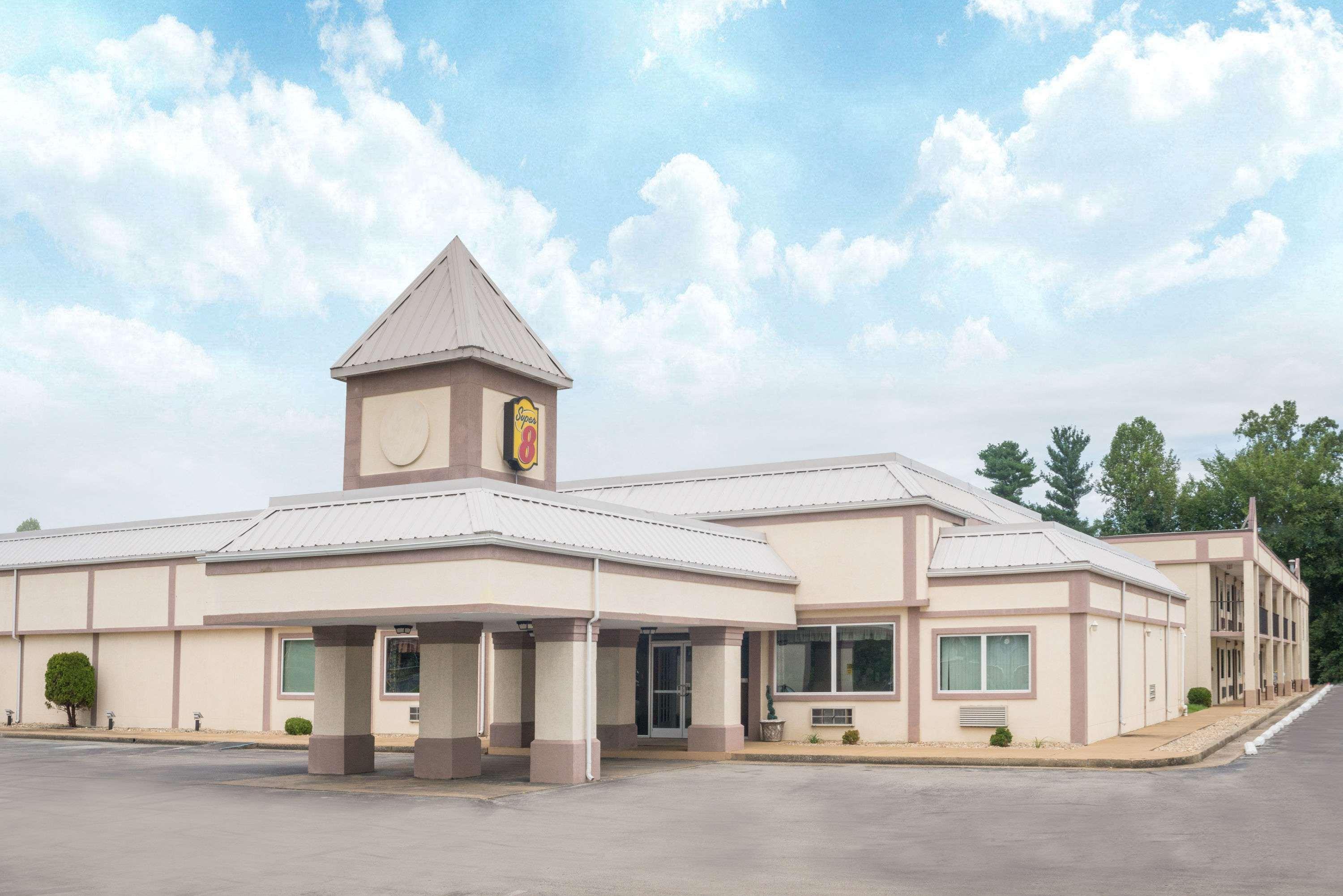 Motel Super 8 By Wyndham Williamsburg Exterior foto